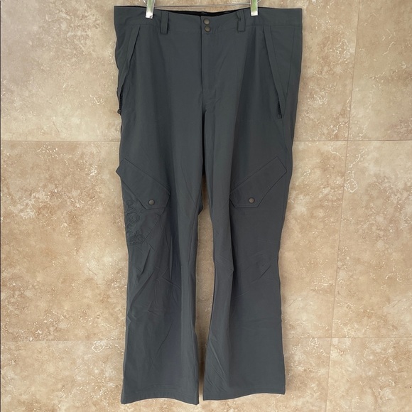 Eddie Bauer Women’s Fleece Lined Outdoor Pants Size 16 Dark Smoke Gray Cargo - Picture 2 of 16